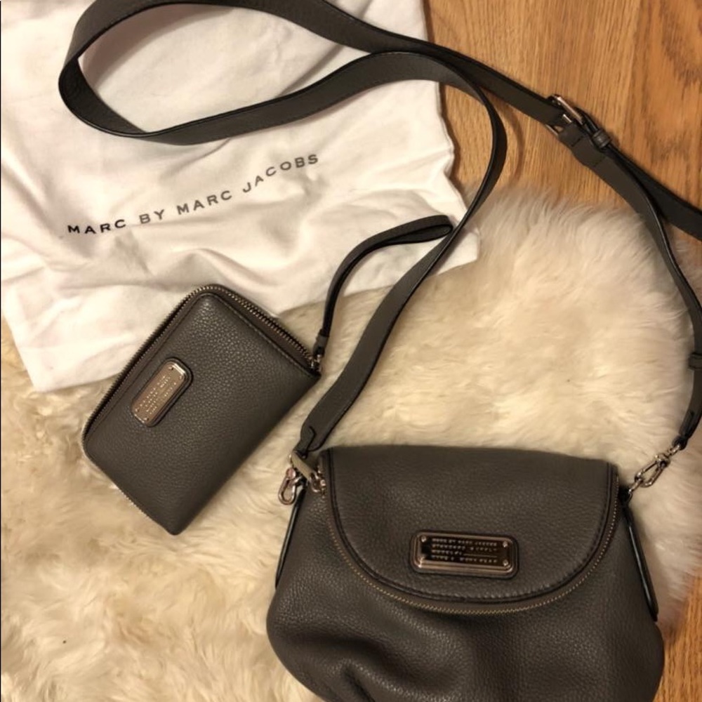 Marc Jacobs bag with matching wallet and dust bag.